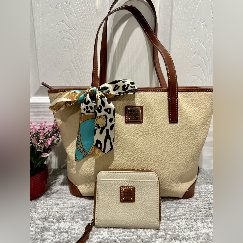 Dooney & Bourke leather tote & wallet
